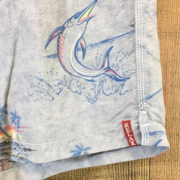 Tommy Bahama Relax Board Shorts Mens Medium Blue‎ Yellow Marlin Beach Print Swim - Picture 2 of 12